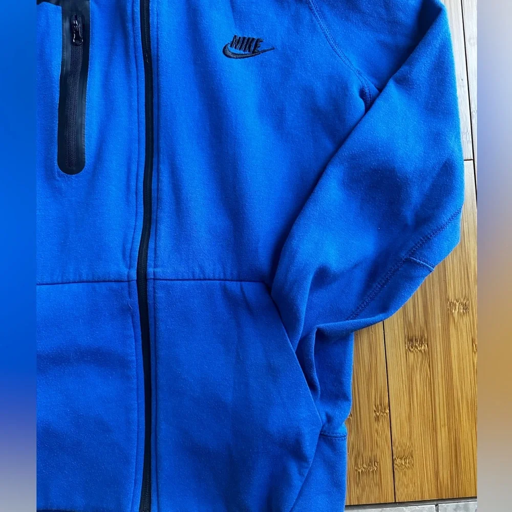 🧡 Nike full zip hoodie. Size: small - Picture 2 of 9